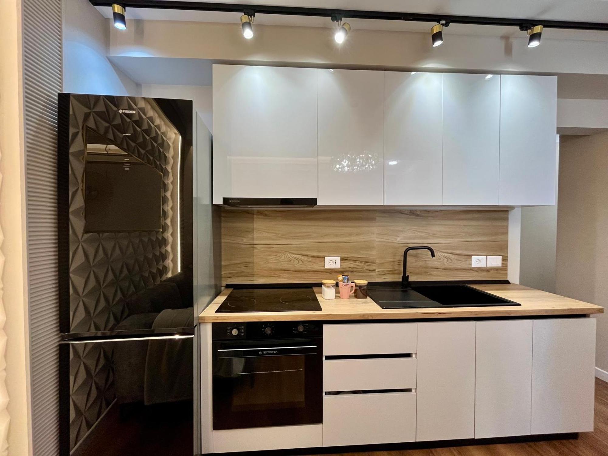 City Center Cozy Apartment Tirana Bagian luar foto