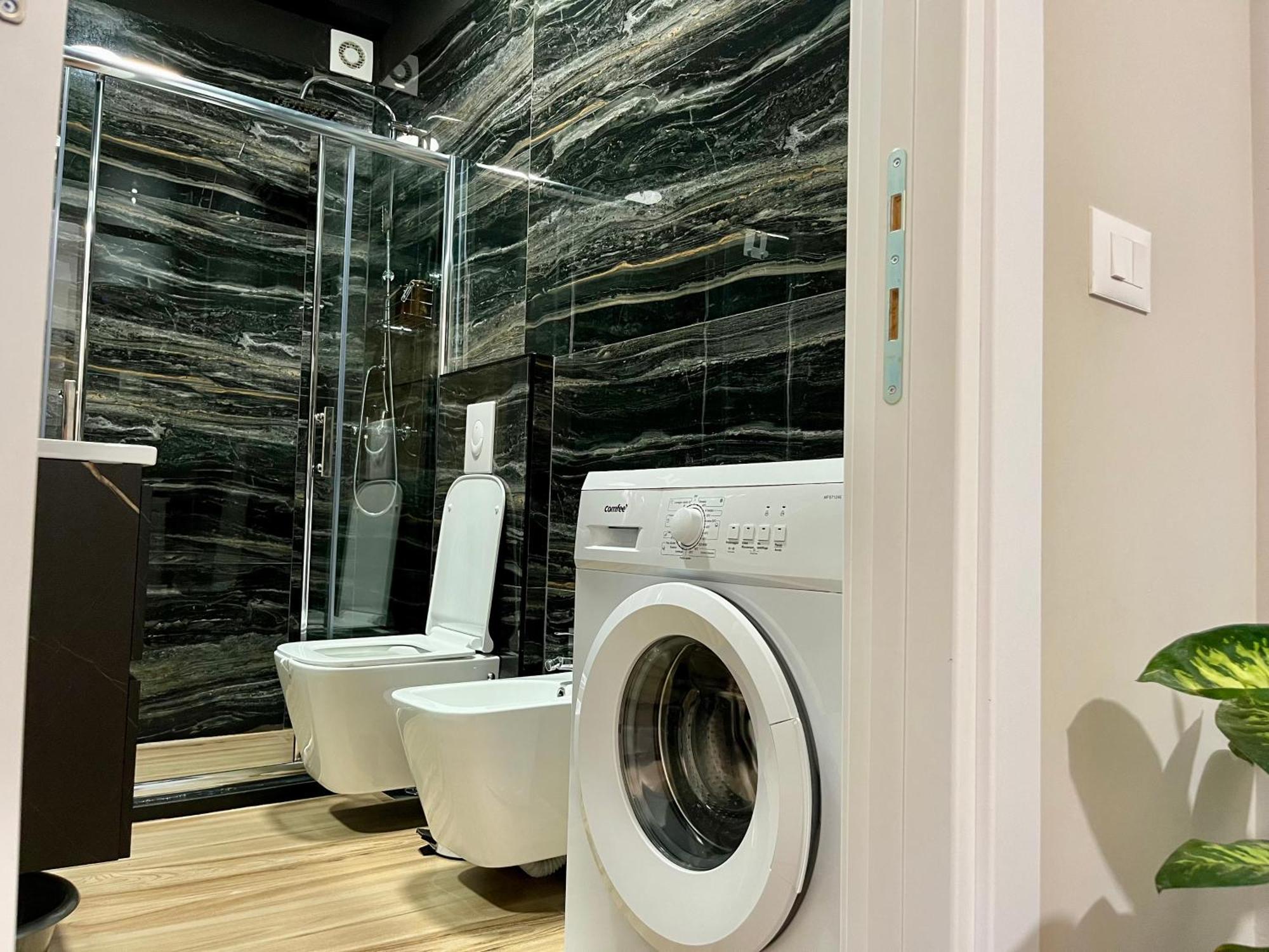 City Center Cozy Apartment Tirana Bagian luar foto